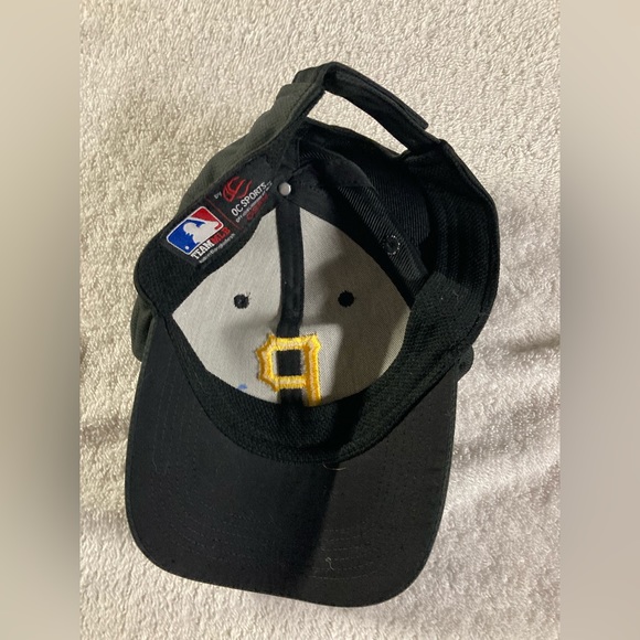 OSFM Team MLB youth Pirates Hat - Picture 2 of 3